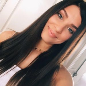 Meet your Posher, Eva